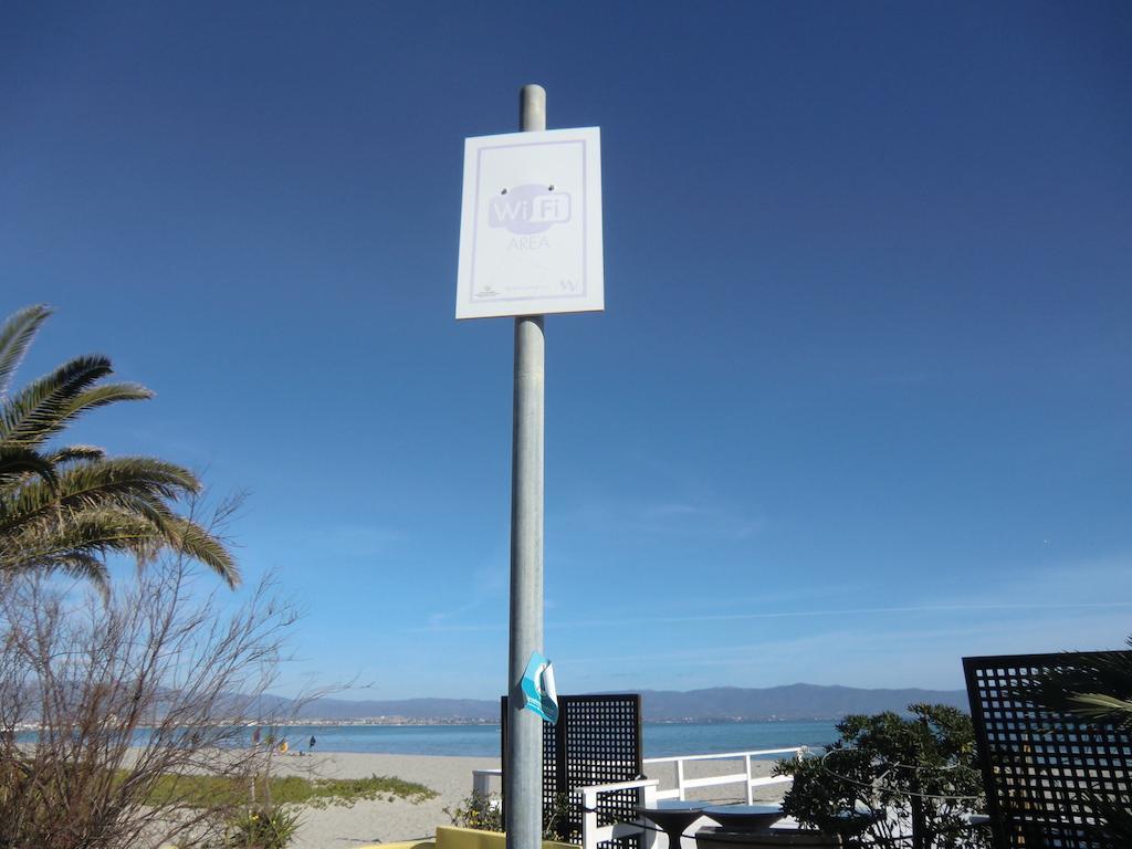 B&Beach Cagliari Guest House Экстерьер фото
