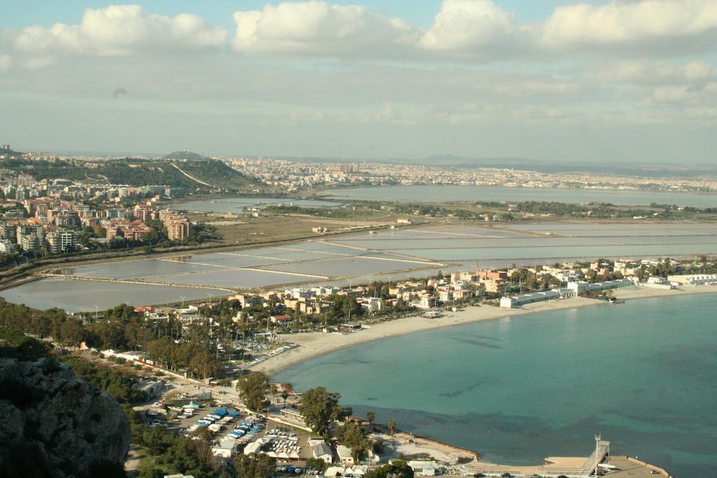 B&Beach Cagliari Guest House Экстерьер фото