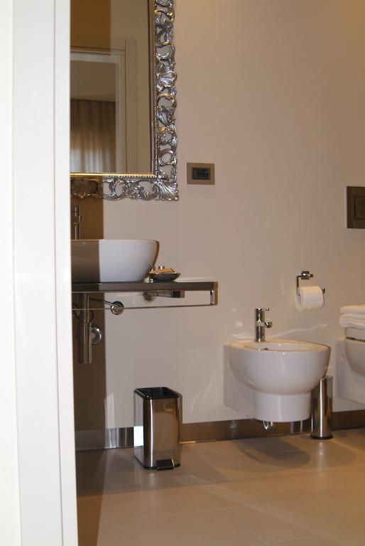 B&Beach Cagliari Guest House Номер фото