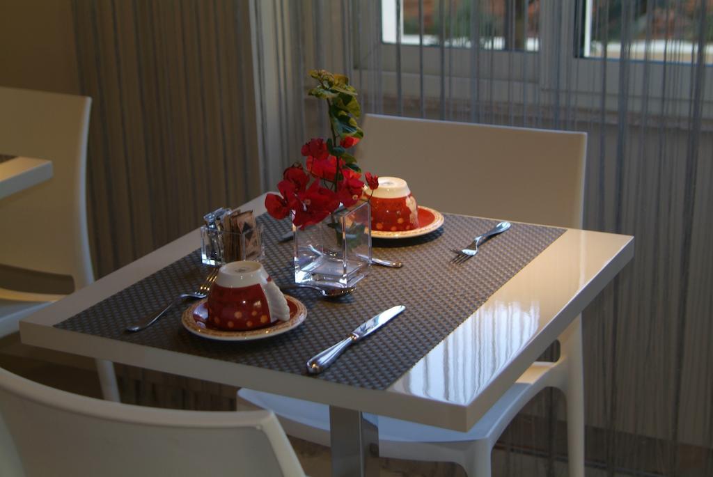 B&Beach Cagliari Guest House Экстерьер фото